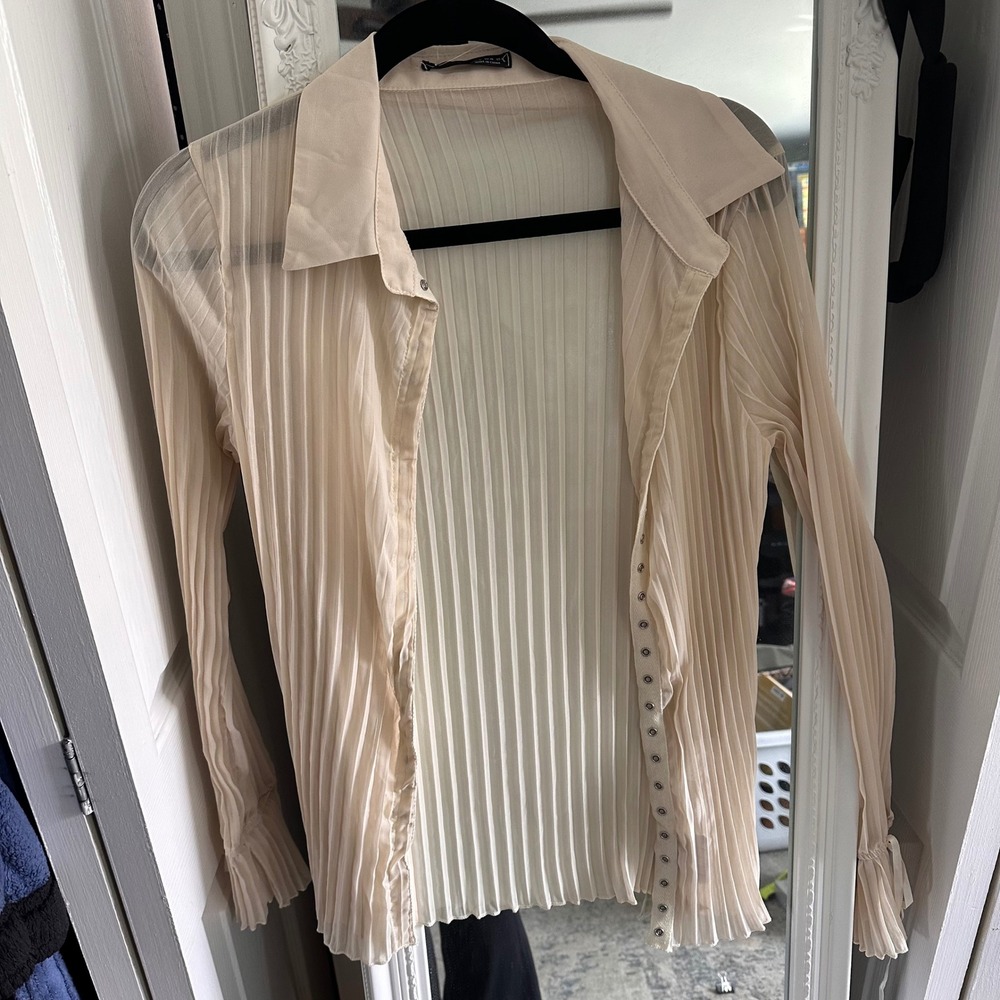 Shein Pleated Blouse Womens Medium Cream‎ Sheer Ribbon Flared Cuff Snap Top